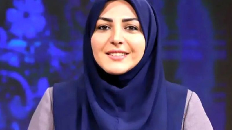 عکس یادگاری المیرا شریفی‌مقدم با بازیگر آرایشگاه زیبا 