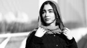 سنا حسینی بازیگر پایتخت در یک کافه عکسش لو رفت 