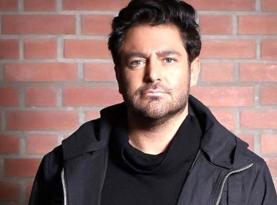 این سلفی از شما بعید بود جنابِ گلزار!