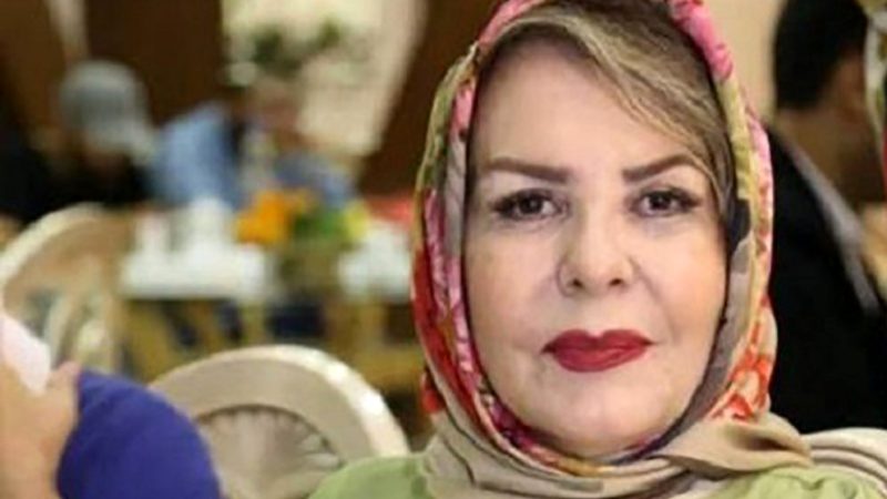 نگاهی به چیدمان تلفیقی خانه پوراندخت مهیمن بازیگر آذری کشورمان/ مبلمان سلطنتی شیک یک سمت و کاناپه های راحتی در سمت دیگر + عکس های شاهانه 
