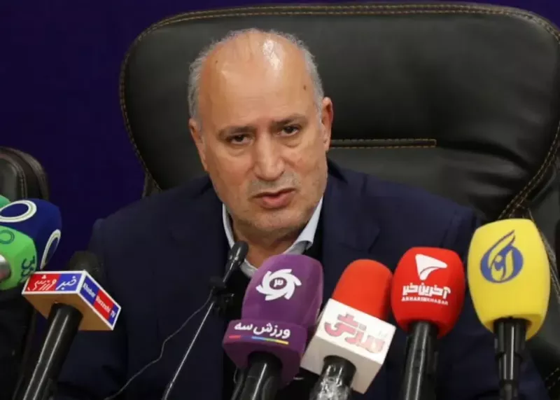 واکنش تاج به شایعات عجیب در مورد قلعه نویی