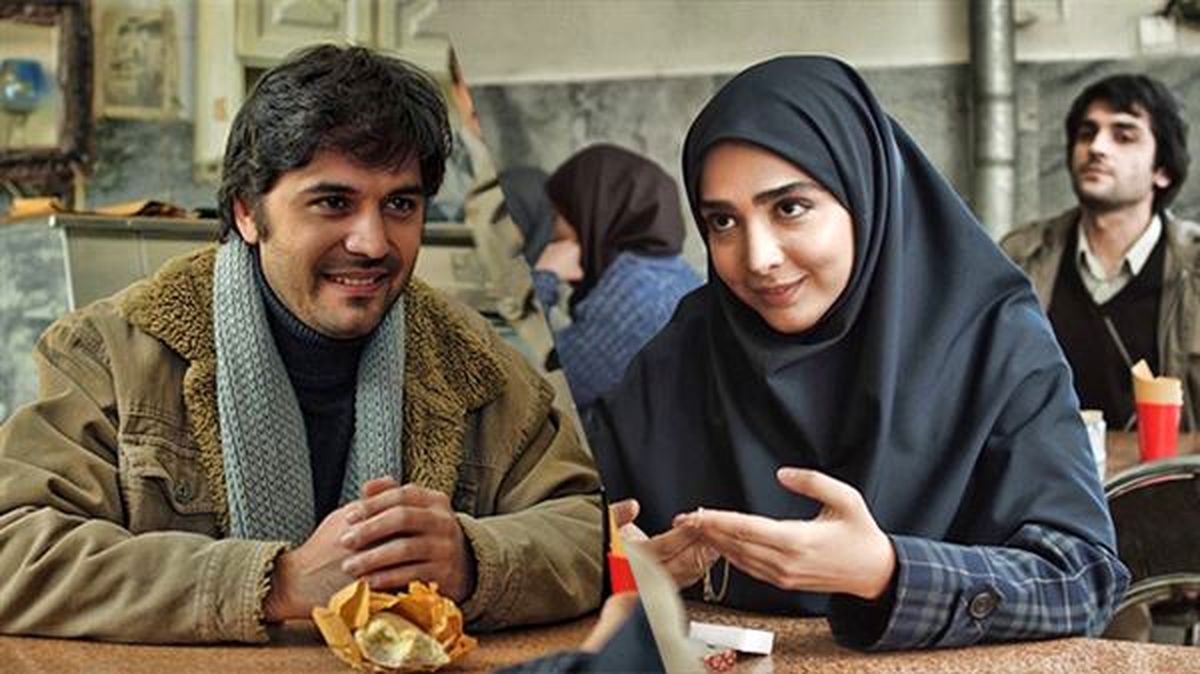 عکس جذاب المیرا دهقانی کنار دریا؛ بازیگر نقش یاسمن در سریال لحظه گرگ‌ومیش