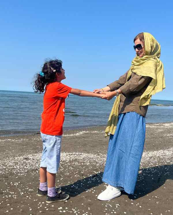 شانا دختر شبنم قلی خانی