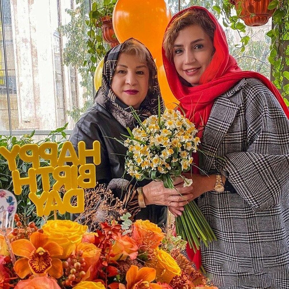 مادر شبنم قلی خانی