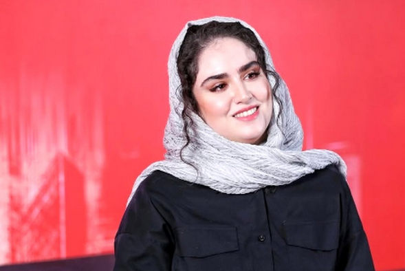 زیبایی خیره‌کننده مادر هانیه غلامی بازیگر سریال «یزدان» همه رو شوکه کرده/ زیبایی ارثی مادر و دحتر 