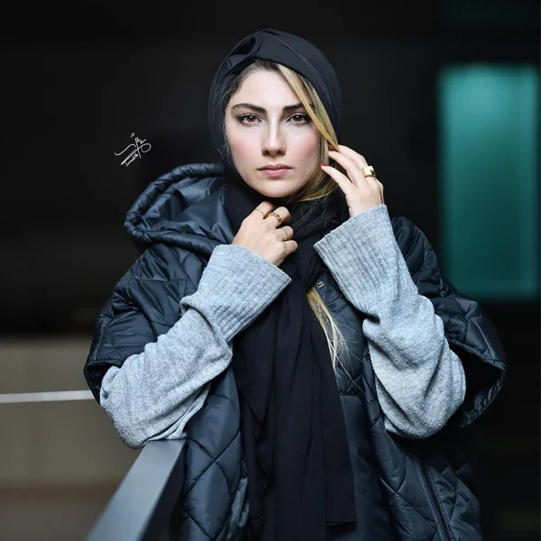 بیوگرافی محیا دهقانی