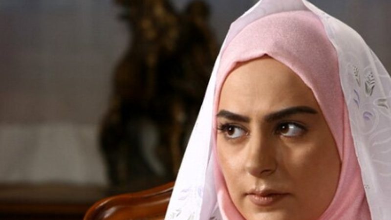 عکس/ تصویری از تغییر چهره عجیب سمانه پاکدل بازیگر نقش مهتاب سریال دلنوازان بعد از ۱۴ سال 