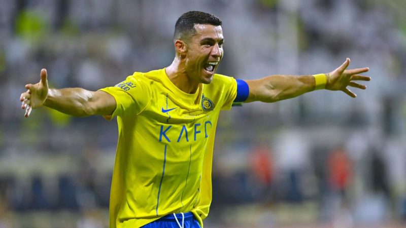 آیا رونالدو در النصر می ماند؟ 