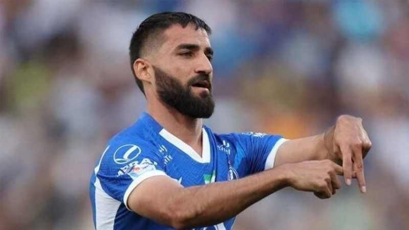 رسمی: مهرداد محمدی از استقلال به تراکتور پیوست