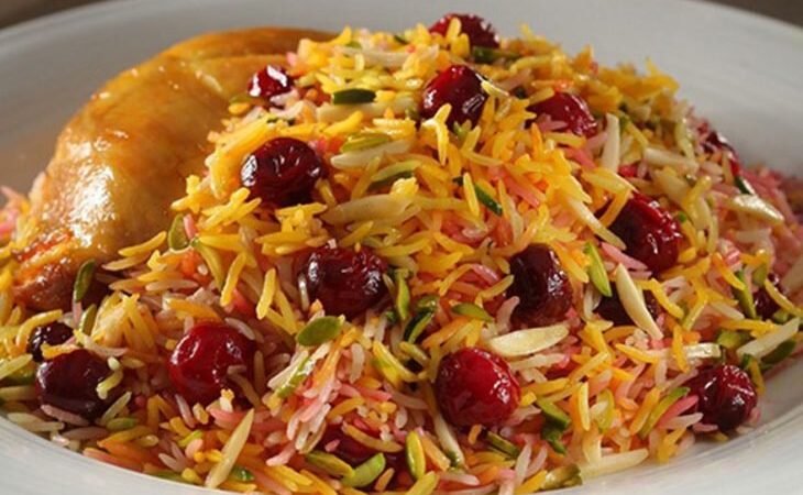 طرز تهیه آلبالوپلوی مجلسی در تابستان را یاد بگیرید