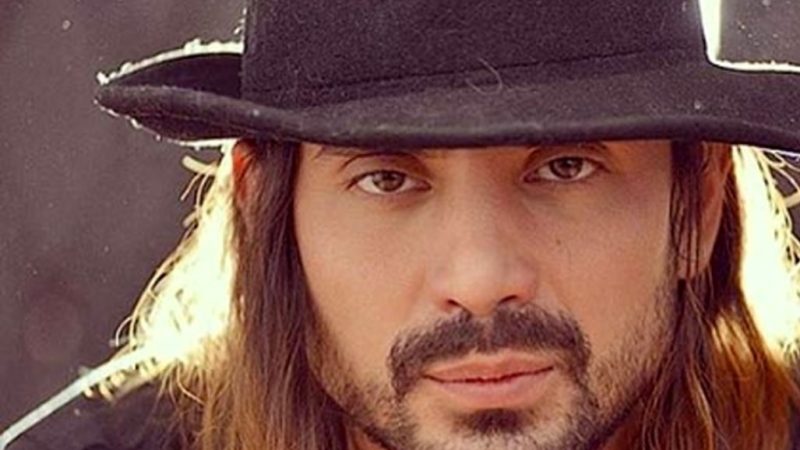 بی احترام عجیب امیرعباس گلاب به طرفدارانش