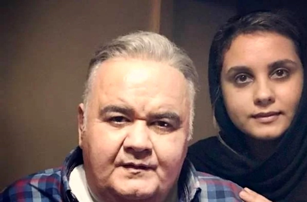 عکس/ تصویری عاشقانه از سی و هشتمین سالگرد ازدواج اکبر عبدی و همسرش