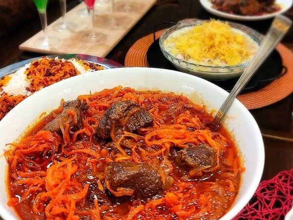 طرز تهیه خورشت هویج/ این غذا را به روش اصیل تبریزی درست کنید
