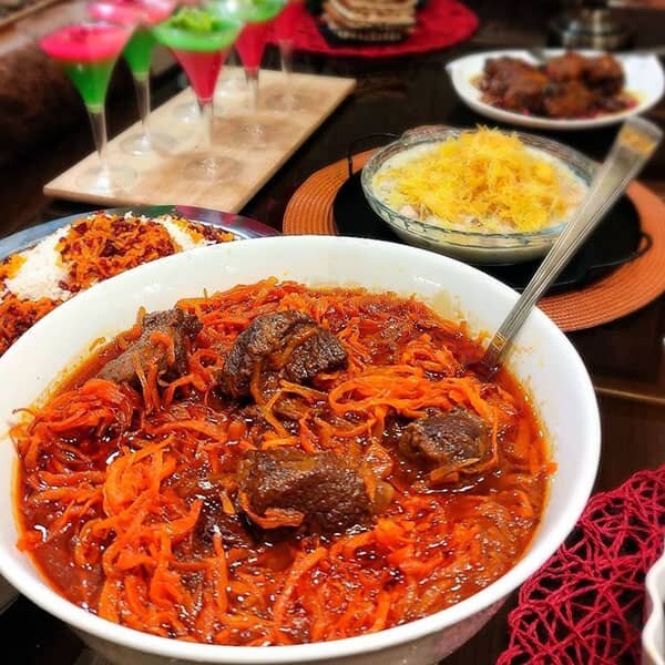 طرز تهیه خورشت هویج/ این غذا را به روش اصیل تبریزی درست کنید