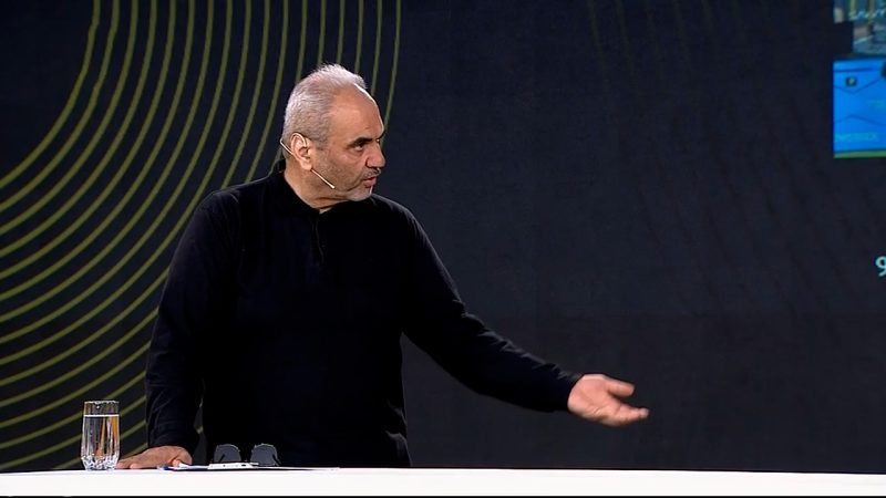 خیابانی:  آن ابا که امیر قطر بر روی دوش مسی انداخت می‌ارزید به صدها هزار دلار تبلیغ! 