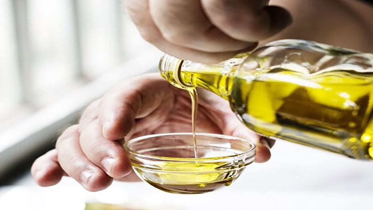 این روغن سلامت و زیبایی را به شما هدیه می دهد