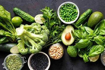 بهترین نحوه مصرف سبزیجات را خانم های خانه دار بدانند؛ خام یا پخته؟ 