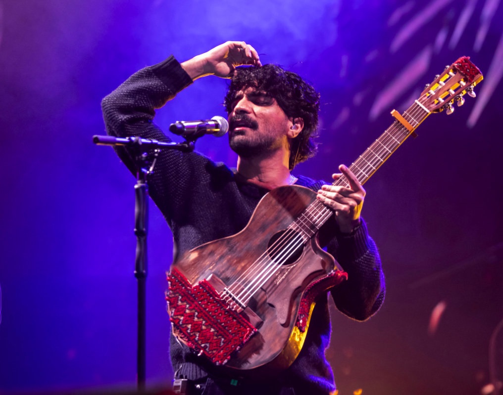 دانلود آهنگ باشکوه عرفان طهماسبی؛ “من و از راه به در کن “