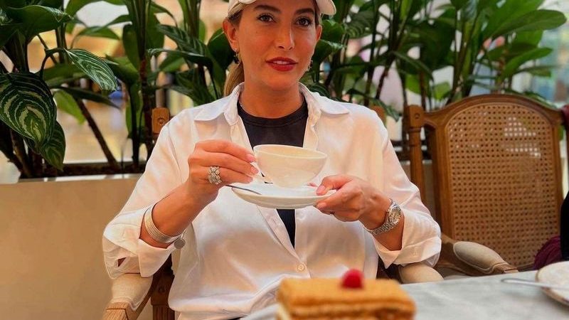 عکس| تصویری از میز عزای ساده مسعود رسام، همسر سابق و جوان فریبا نادری شما را شگفت زده می کند