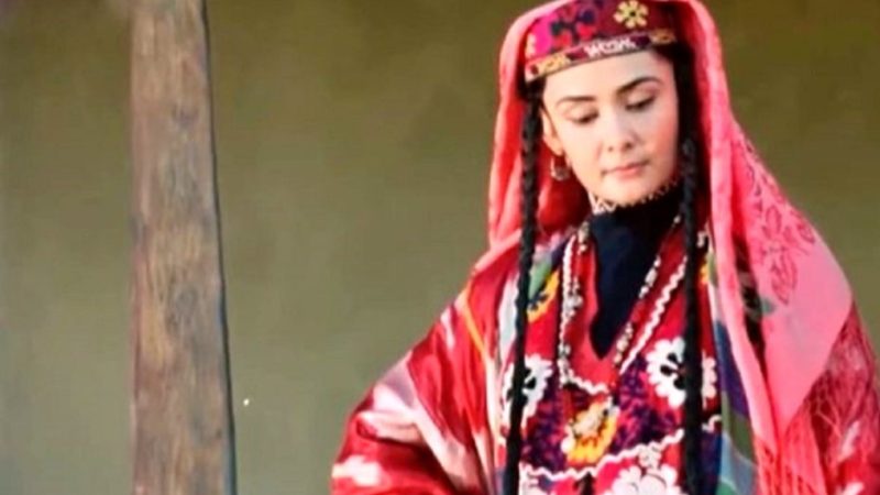 عکس| تغییر چهره جذاب «لطافت یوسفی» بازیگر تاجیک سریال در چشم باد/ لطافت یوسفی بعد از 16سال چه شکلی شده است؟