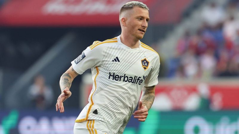 رویس برترین بازیکن ماه لس‌آنجلس گلکسی