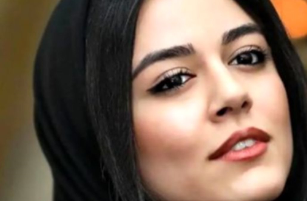 عکس| تصویری جذاب و باکلاس از ماهور الوند در تولد 31 سالگی‌اش در یک کافه لاکچری