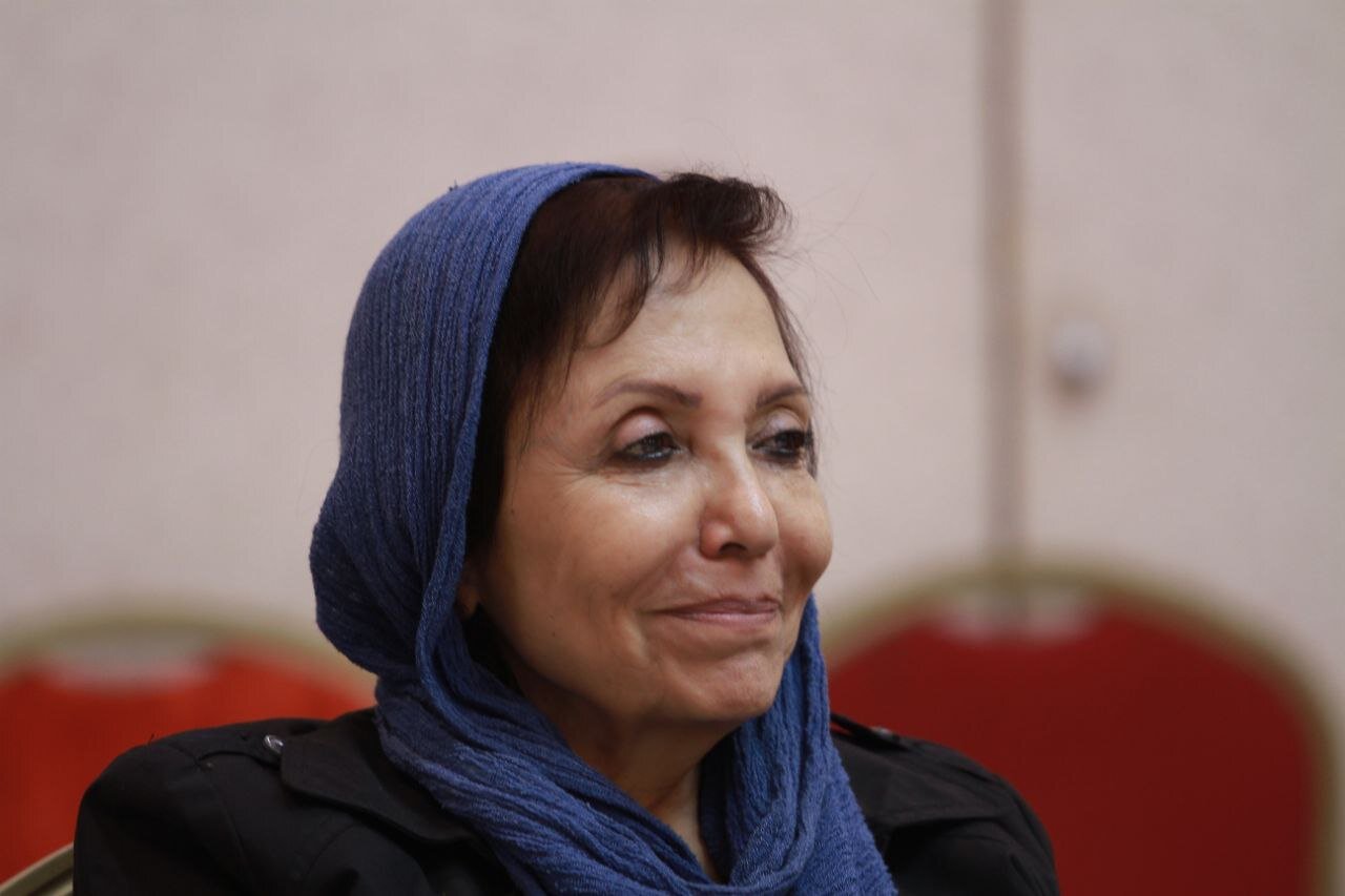 مریم معترف