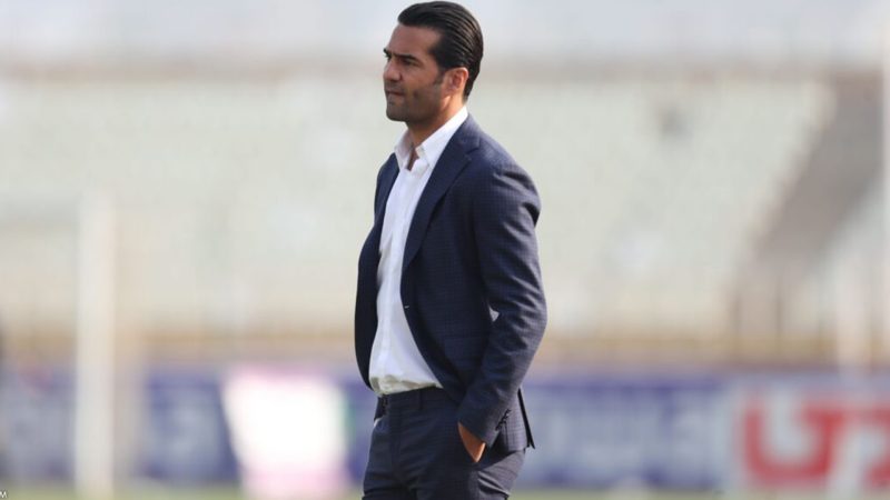 شجاعی سرمربی صنعت نفت آبادان شد 