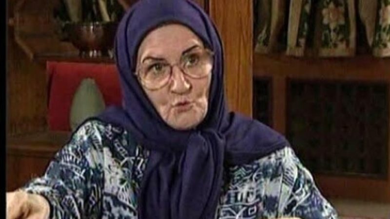 تصویری از خانه ابدی ملکه رنجبر ، مهتاجِ سریال زیر آسمان شهر