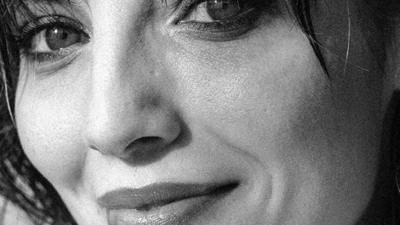 عکس خنده‌دار از مهسا حجازی در پشت‌صحنه تاسیان