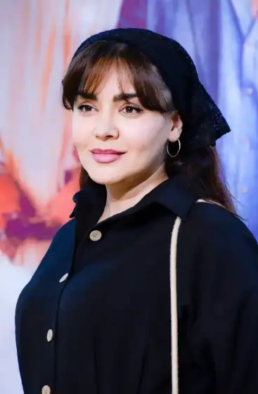 عکس/ تیپ جذاب ندا قاسمی در تئاترشهر