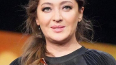 عکس/ استایل کلاسیک نیکی کریمی در دفتر کارش