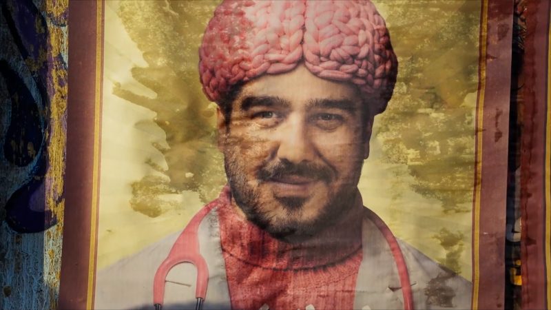 اجرای دیدینی سهیل مستجابیان در کارناوال – تراپی با شمگول و منگول