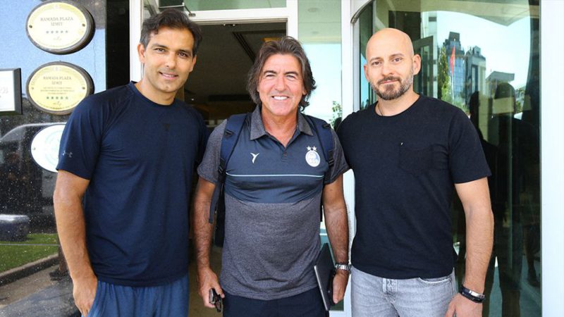 استقلال برای اردوی تدارکاتی وارد ترکیه شد