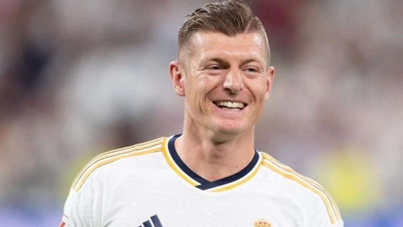 تونی کروس: هوادار رئال مادرید نبودم اما یک عکس به دادم رسید!