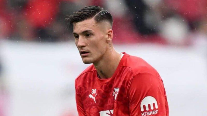 توافق نهایی منچستریونایتد؛ بنجامین ششکو در آستانه حضور در اولدترافورد