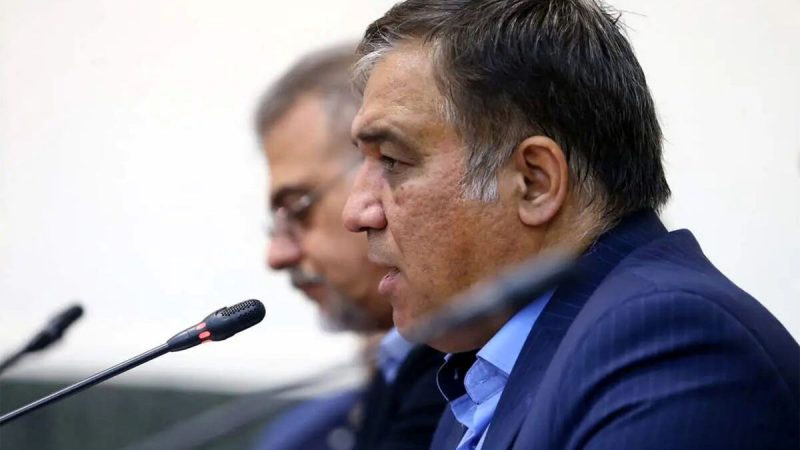 آیا سعادتی در تصمیمات استقلال دخالت می‌کند؟ 