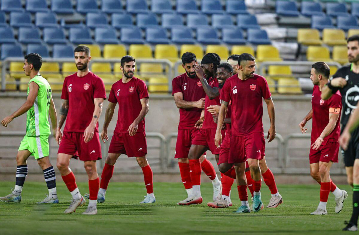 یازده سرباز پرسپولیس مقابل آریو اسلامشهر