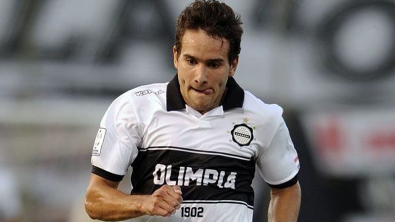 ادعای شوکه‌کننده مدل برزیلی: فوتبالیست سرشناس مرا شکنجه و زندانی کرد!