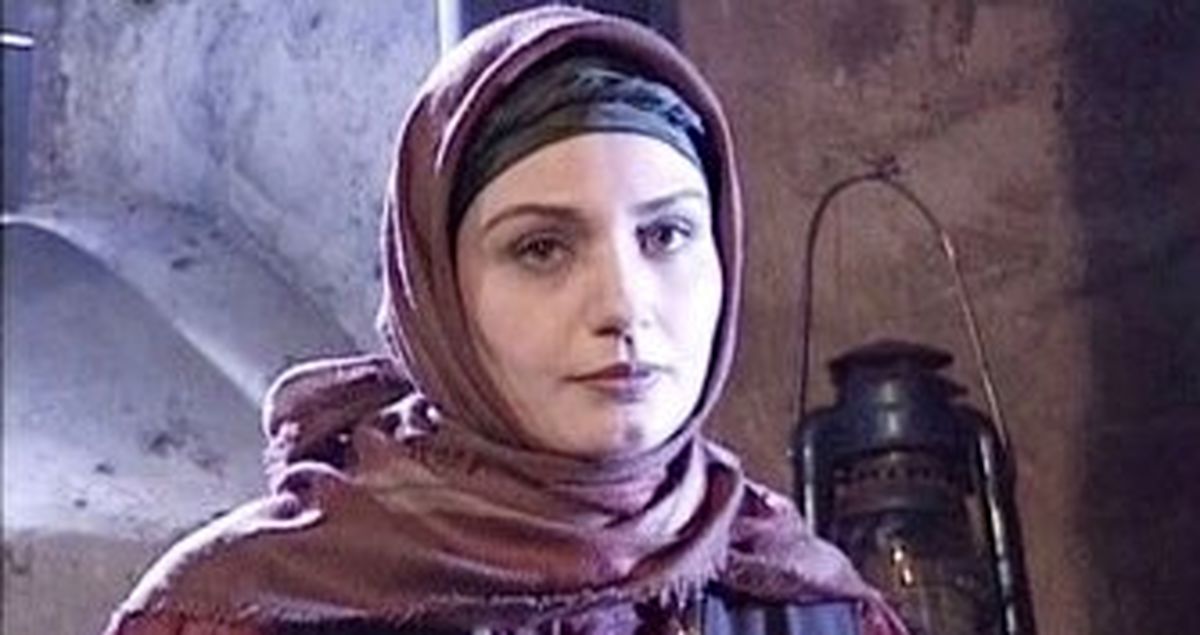 تصویری خاص از مرجان محتشم و پدر و مادرش در سال ۷۹