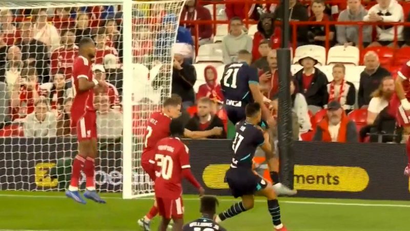 گل دوم اتلتیک بیلبائو به لیورپول (گل به خودی خاکپو)