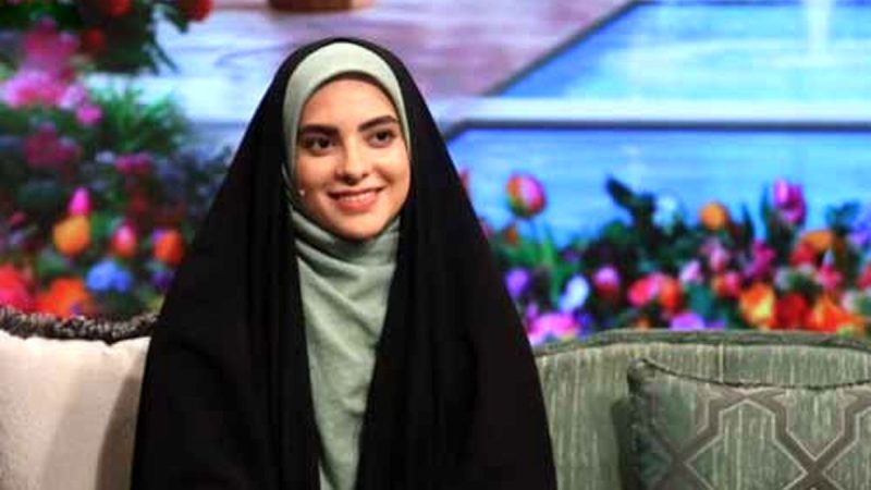 سیر تا پیاز زندگی دلارام سنجری مجری محجبه شبکه آی فیلم + عکس خارج از شبکه تلوزیونی