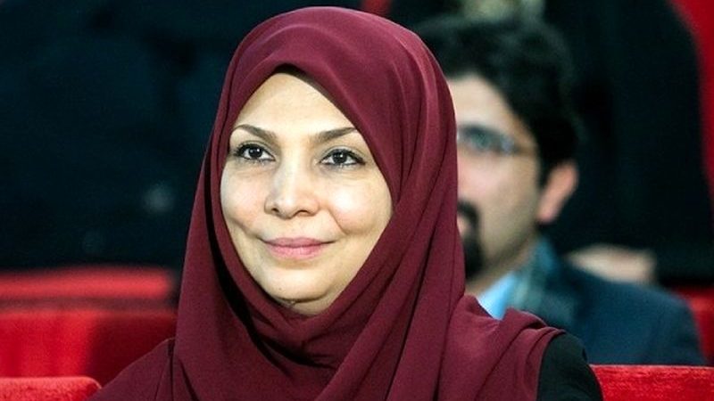 عکس/ سفر در زمان ؛ چهره جدید«شیده معاونی» مجری دهه ۶۰ به همراه دختر زیبایش