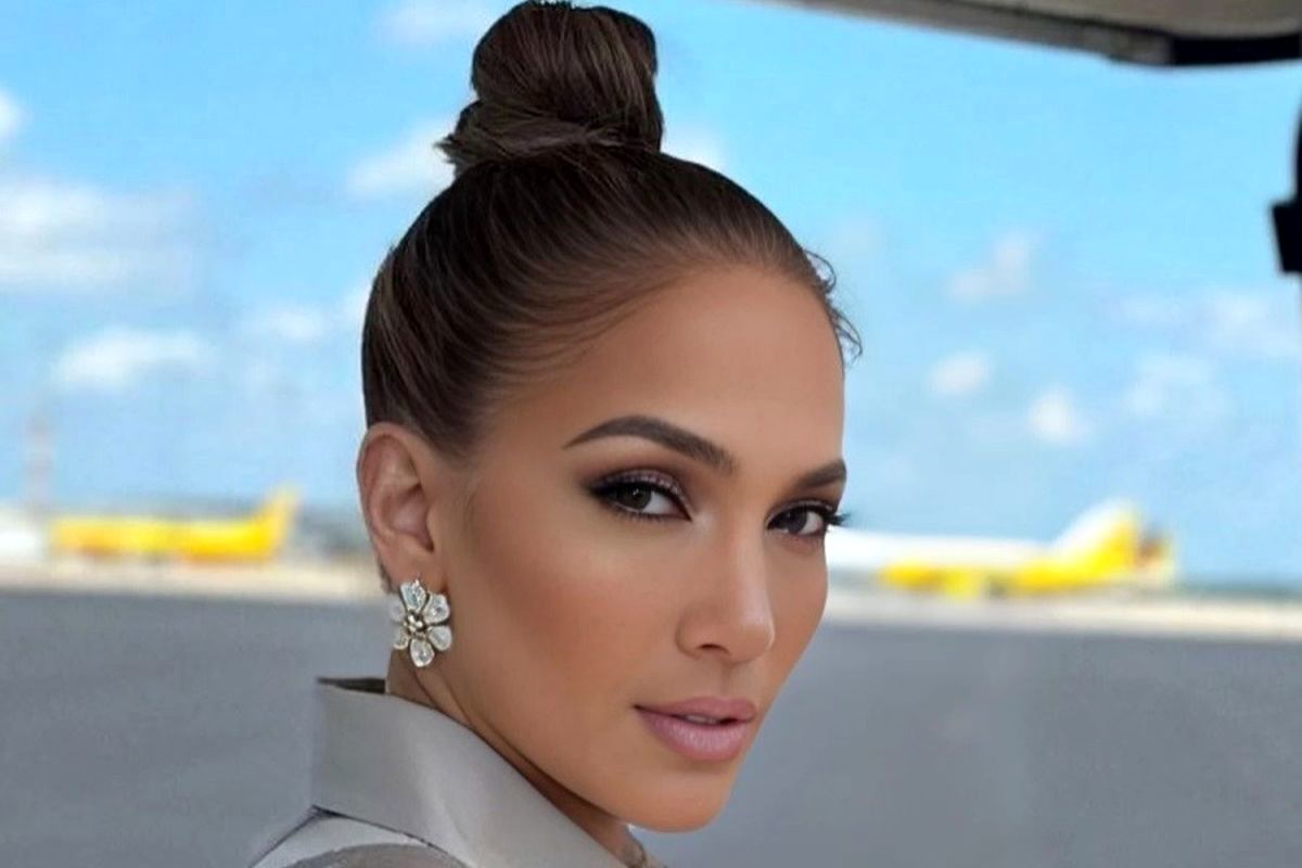 عکس ؛ تیپ و استایل جنیفر لوپز در ۵۶سالگی سوژه شد