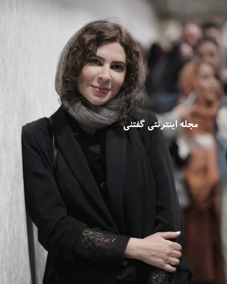 نازنین احمدی
