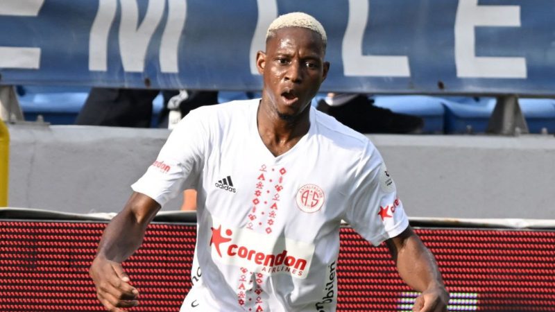 اختلاف 2 مدیر برنامه مانع استقلالی شدن موسی جنپو