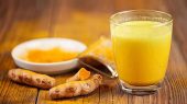 با این نوشیدنی طلایی شبانه خواب آرام را به خود هدیه دهید 