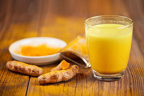 با این نوشیدنی طلایی شبانه خواب آرام را به خود هدیه دهید 