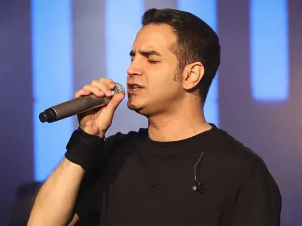 دانلود آهنگ باشکوه محسن یگانه ؛” بی قانون”