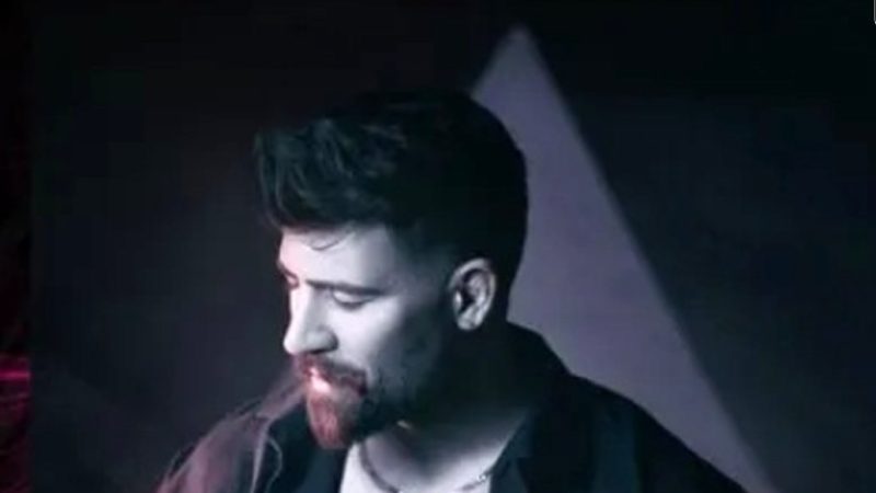 دانلود آهنگ باشکوه محمد محرمی ؛ ” تو تنهاترین مشترک مورد نظرمی”